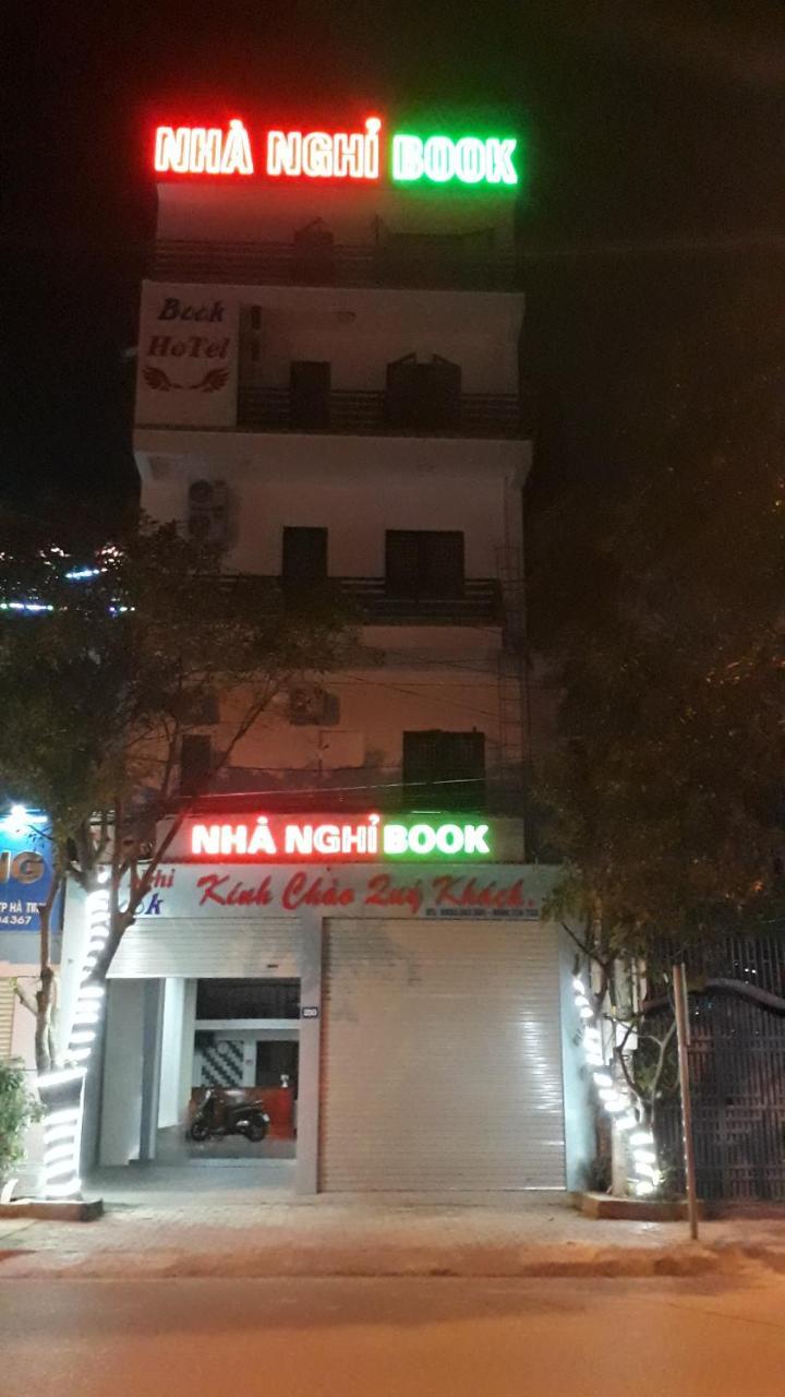 Nhà nghỉ Book Hoan Giap Extérieur photo
