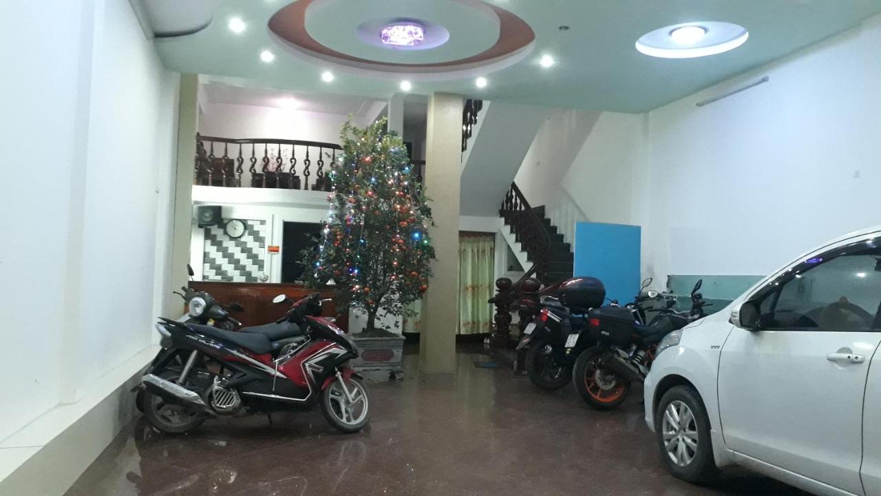 Nhà nghỉ Book Hoan Giap Extérieur photo